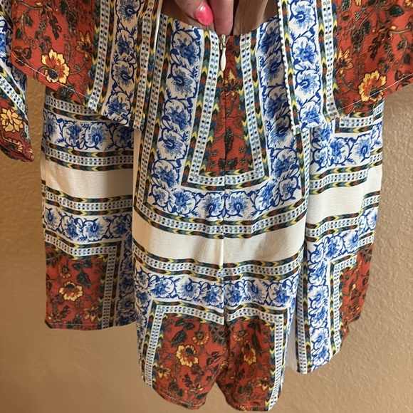 Revolve Line and Dot Women's Floral Split Back Tasha Kimono Romper/Size Small - Picture 9 of 13